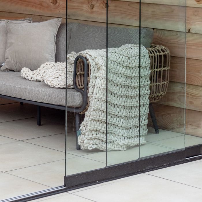 Glazen schuifwand Deluxe C, zwart, inclusief RVS knop, tochtstrippen en meenemers (1058488)